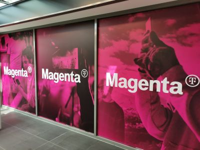 Magenta - Prall Werbetechnik